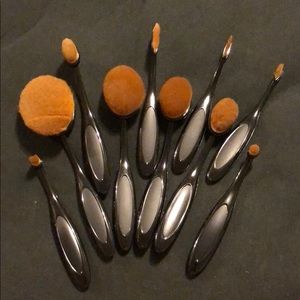 Brand new oval makeup brushes